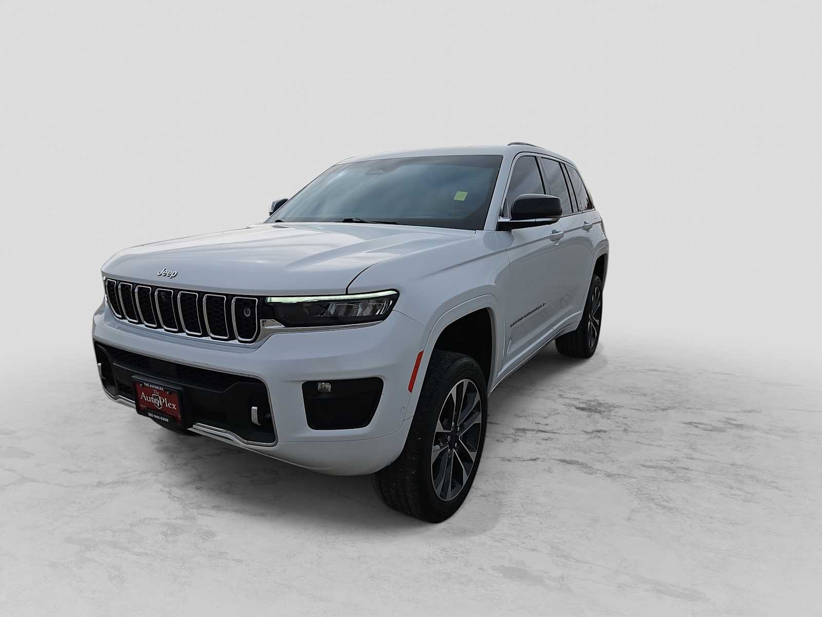 Thumbnail: 2022 Jeep Grand Cherokee - 4