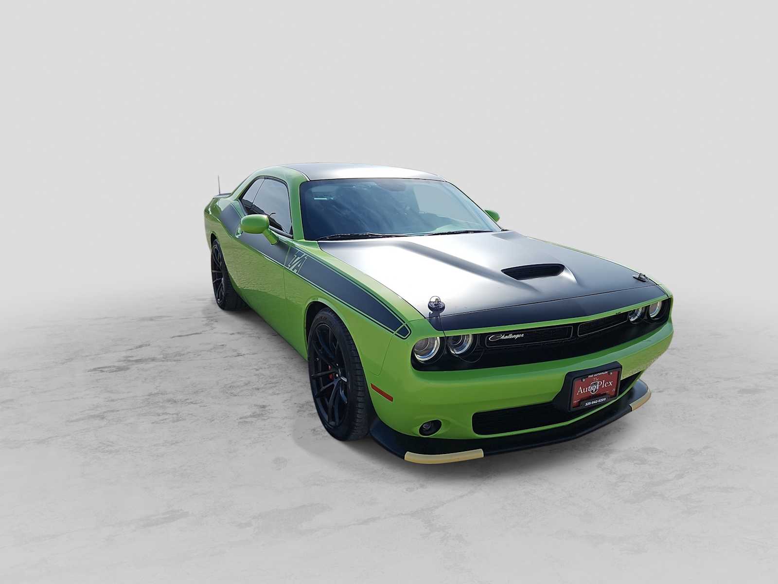 Thumbnail: 2023 Dodge Challenger - 2