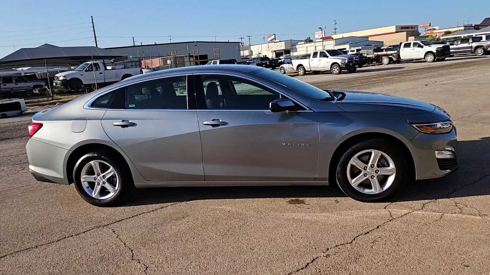 Thumbnail: 2024 Chevrolet Malibu - 9