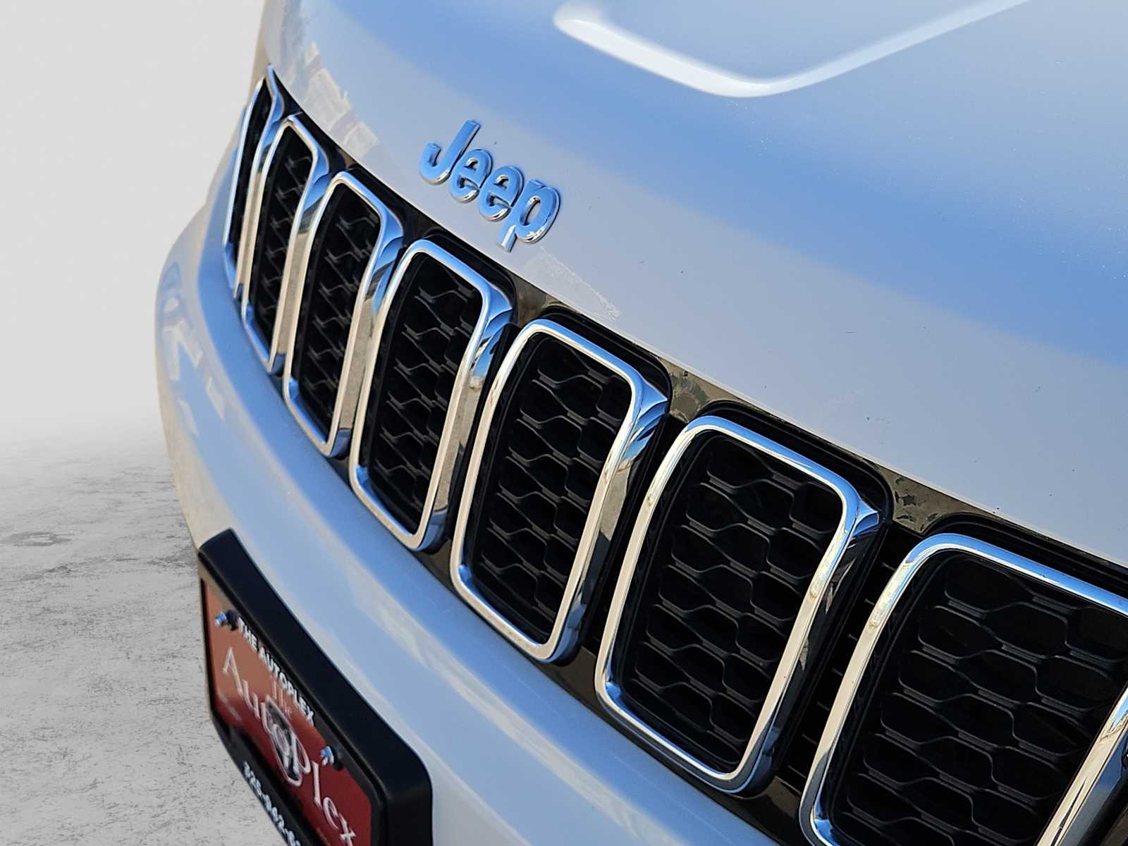 Thumbnail: 2021 Jeep Grand Cherokee - 13