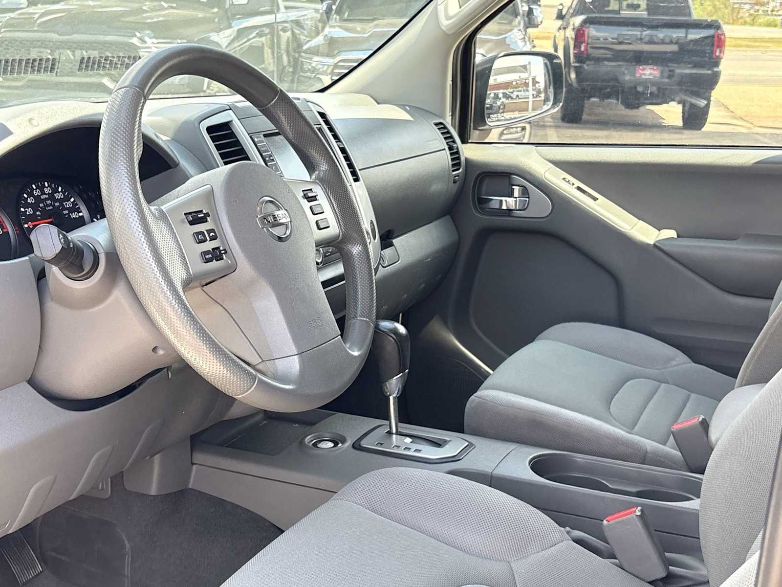 Thumbnail: 2021 Nissan Frontier - 10