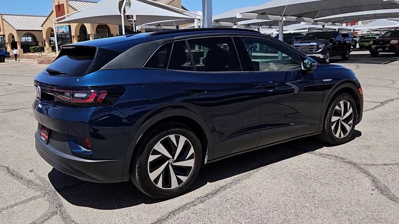 Thumbnail: 2023 Volkswagen ID.4 - 8