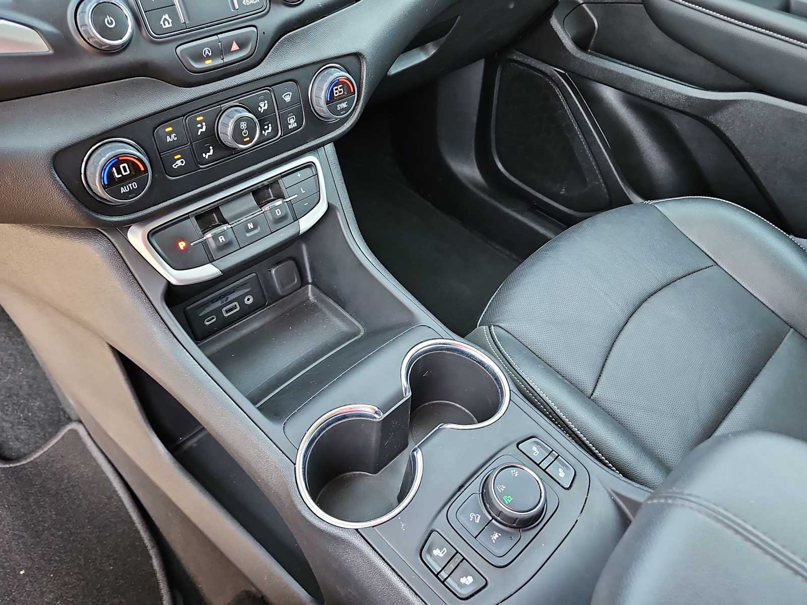 Thumbnail: 2024 GMC Terrain - 20