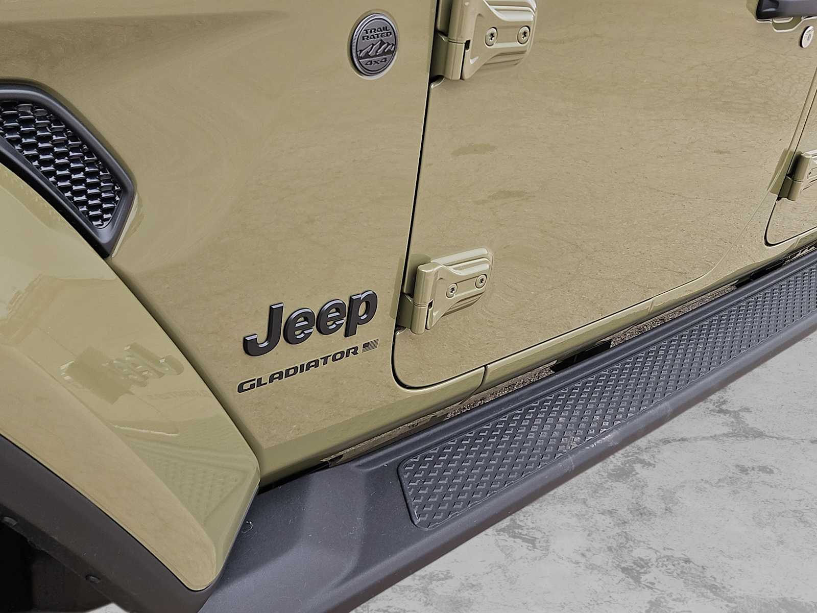 Thumbnail: 2026 Jeep Gladiator - 11