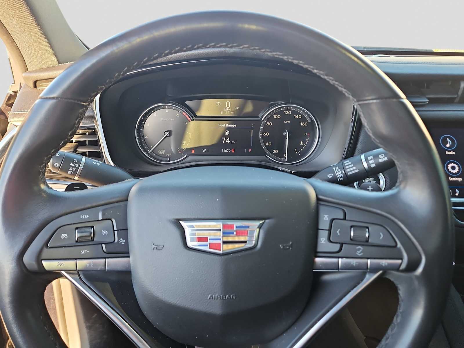 Thumbnail: 2022 Cadillac XT6 - 19