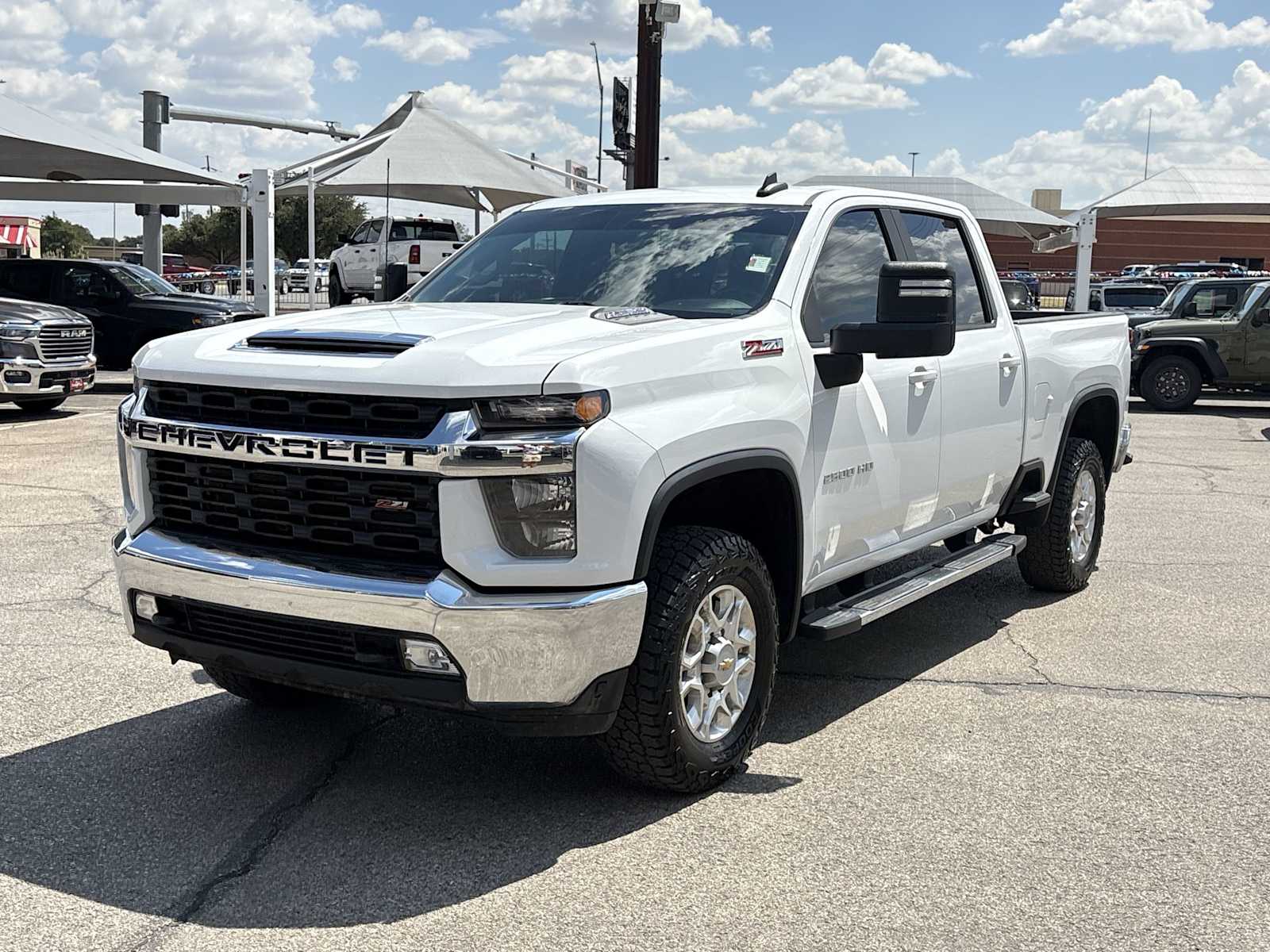 Thumbnail: 2023 Chevrolet Silverado 2500 - 4