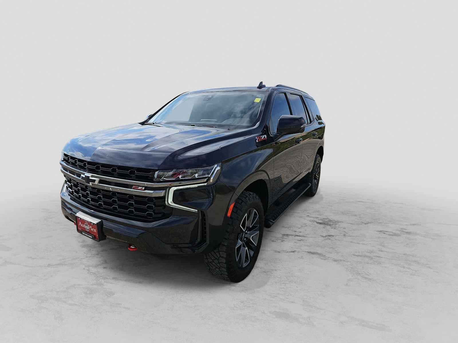 Thumbnail: 2022 Chevrolet Tahoe - 4