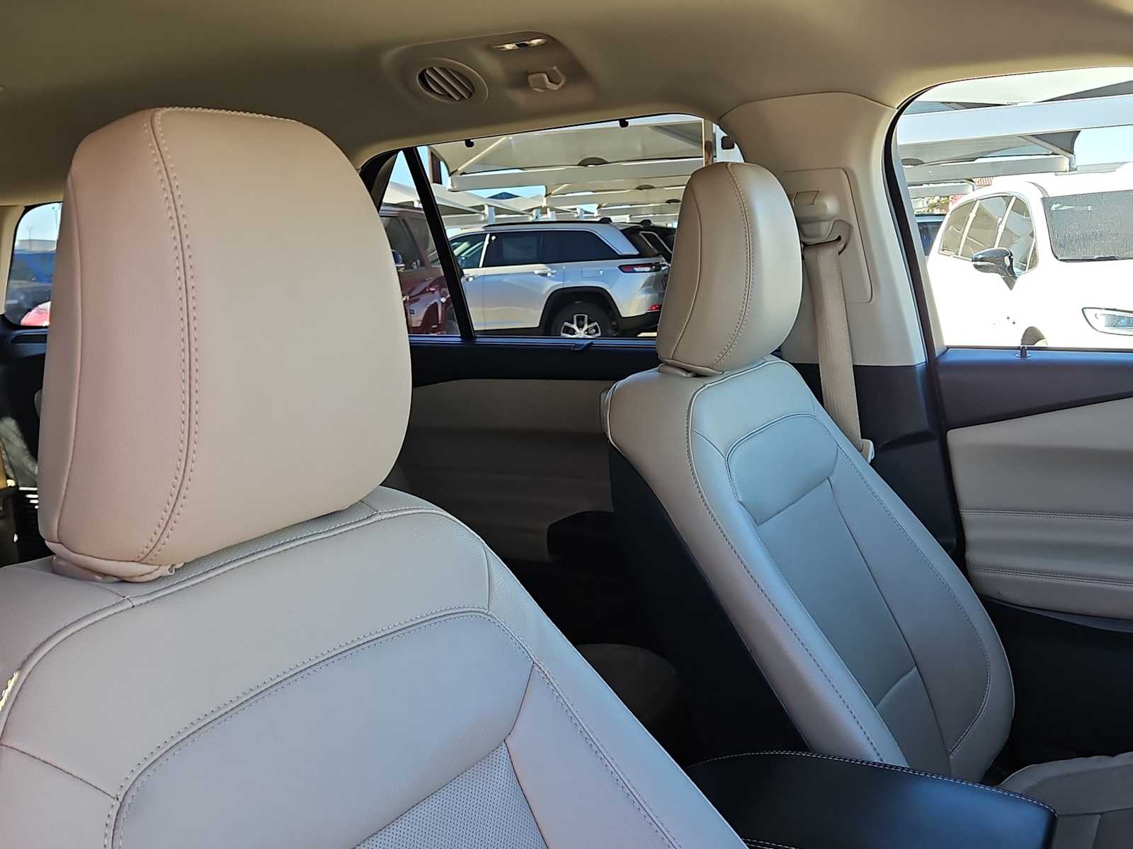 Thumbnail: 2020 Ford Explorer - 17