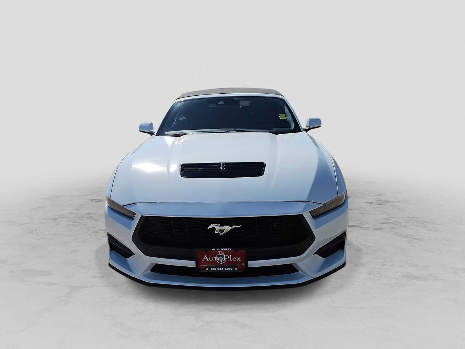 Thumbnail: 2025 Ford Mustang - 3
