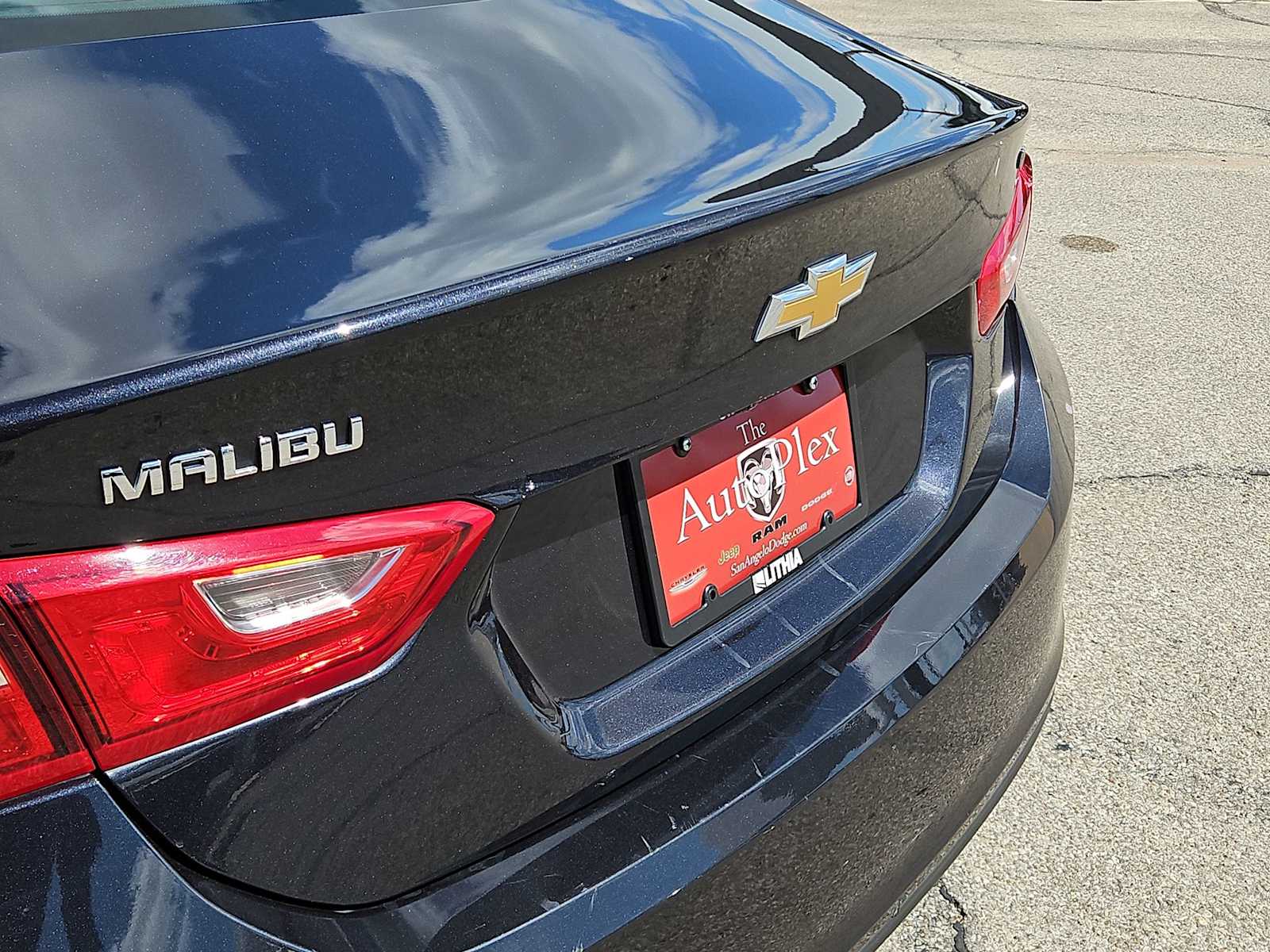Thumbnail: 2023 Chevrolet Malibu - 23