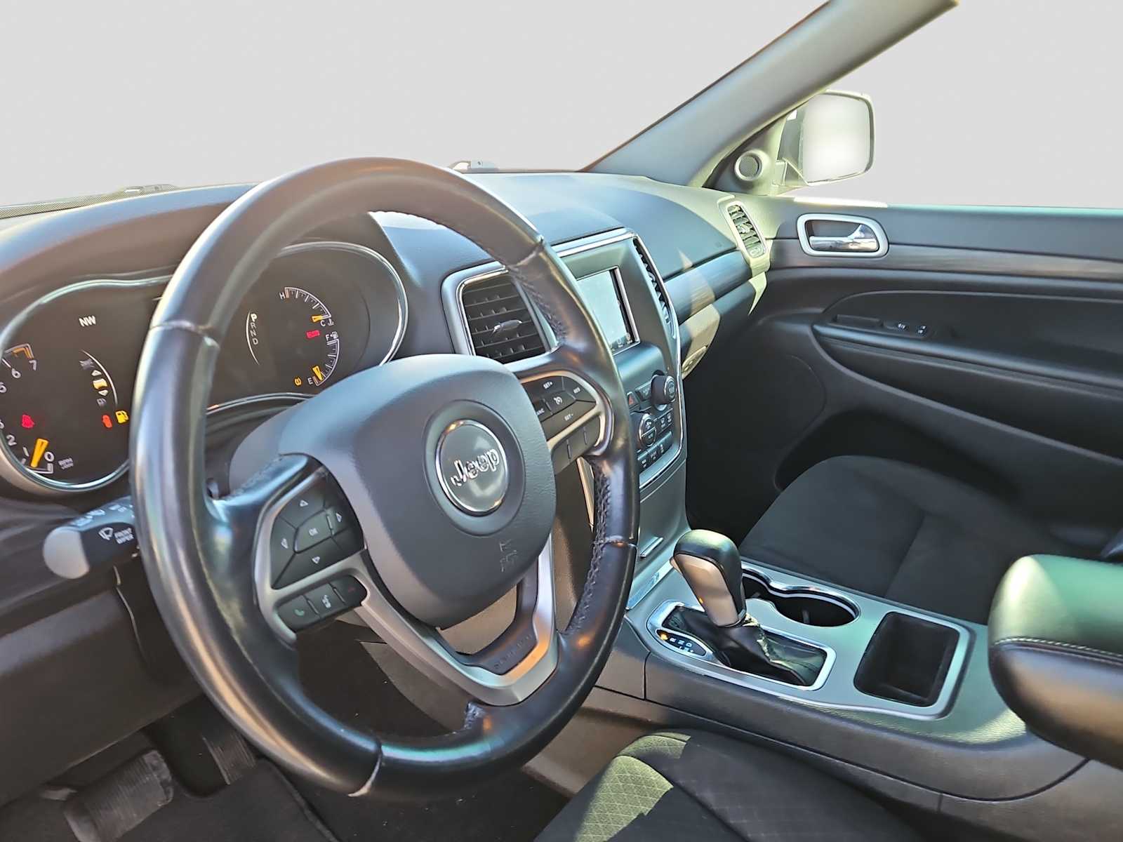 Thumbnail: 2021 Jeep Grand Cherokee - 10