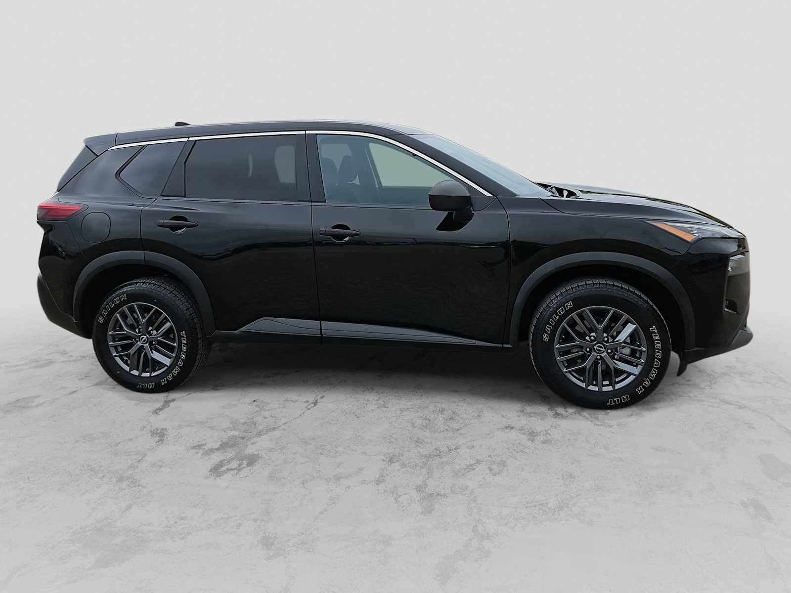 Thumbnail: 2023 Nissan Rogue - 9