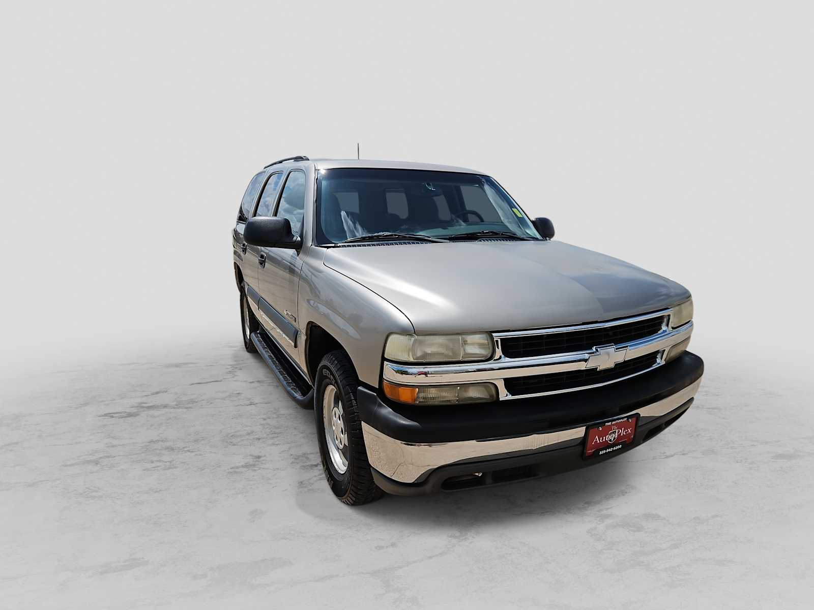 Thumbnail: 2003 Chevrolet Tahoe - 2