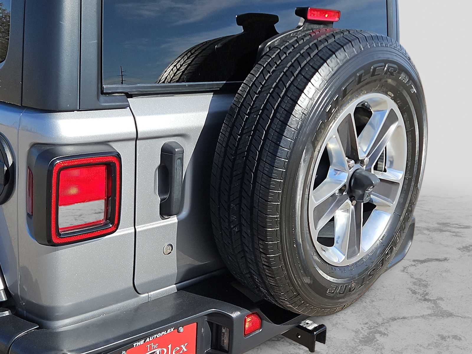 Thumbnail: 2020 Jeep Wrangler - 23