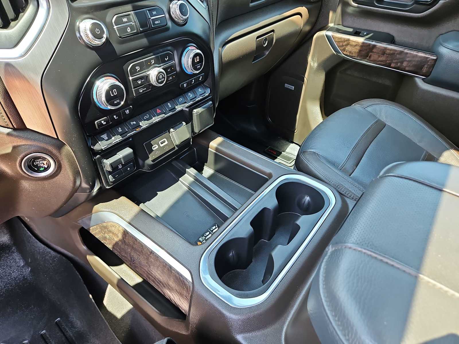 Thumbnail: 2023 GMC Sierra 2500 - 24