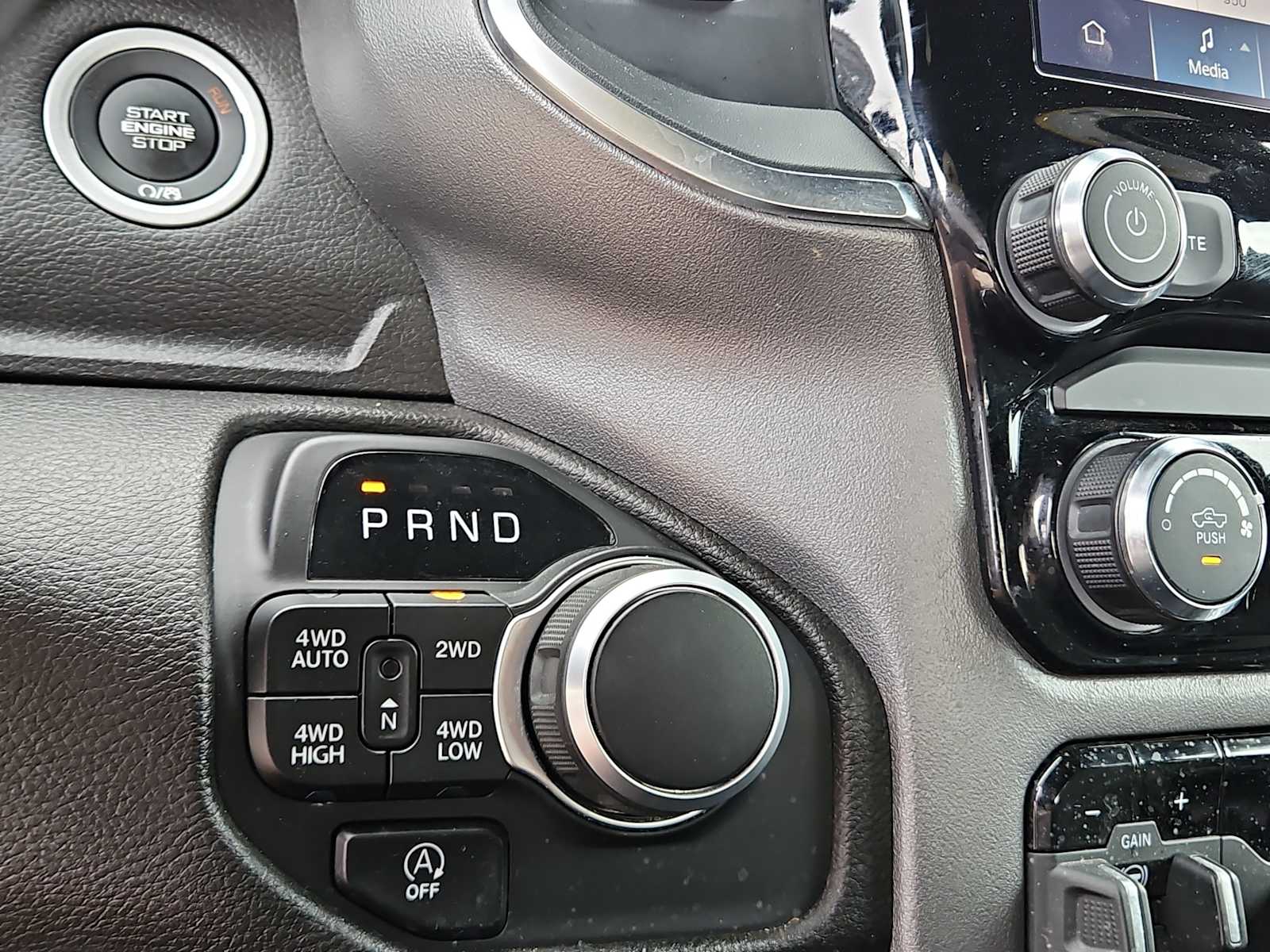 Thumbnail: 2025 RAM 1500 - 21