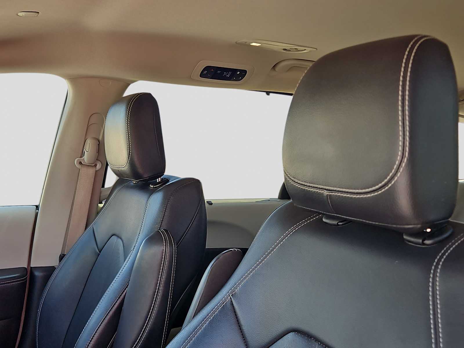 Thumbnail: 2022 Chrysler Pacifica - 18