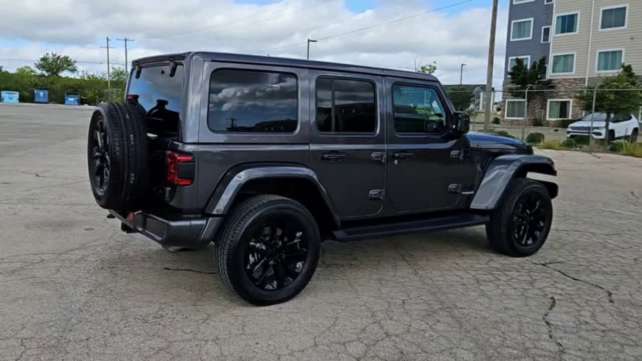 Thumbnail: 2021 Jeep Wrangler - 8