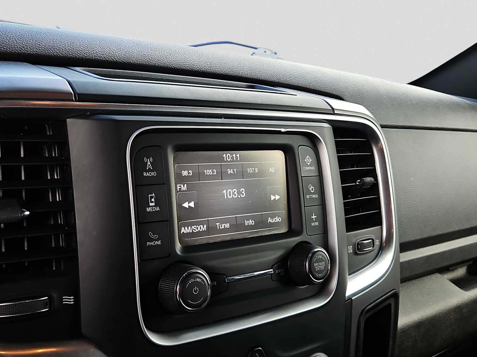 Thumbnail: 2021 RAM 1500 Classic - 24