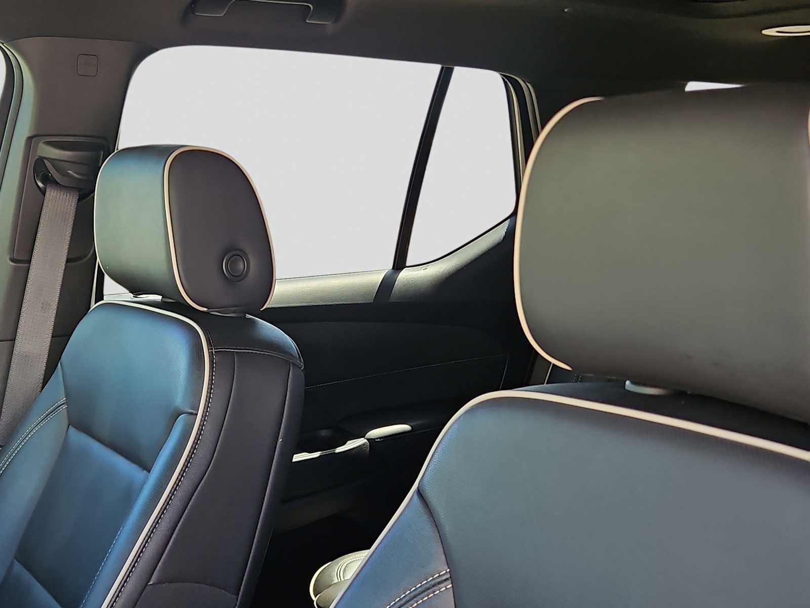 Thumbnail: 2023 Chevrolet Traverse - 15