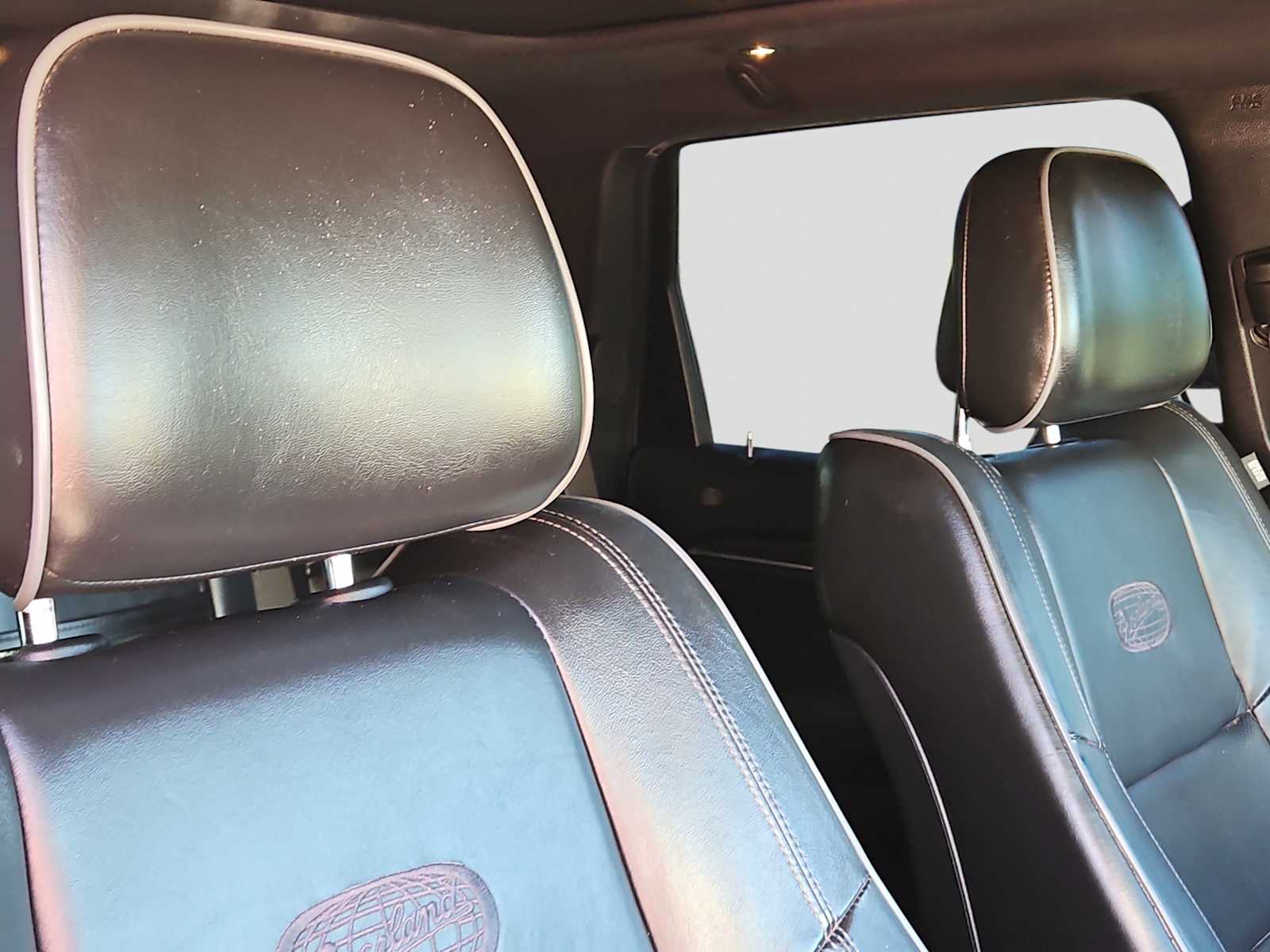 Thumbnail: 2019 Jeep Grand Cherokee - 18