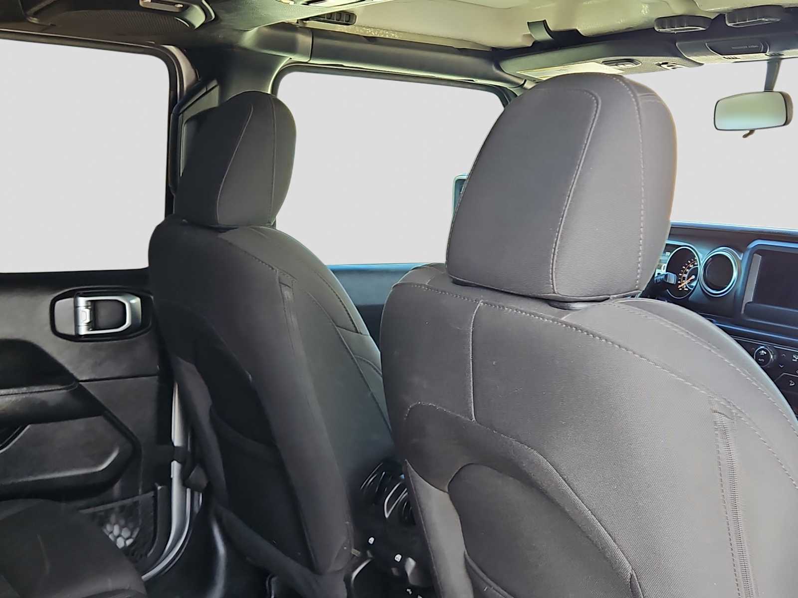 Thumbnail: 2020 Jeep Wrangler - 17