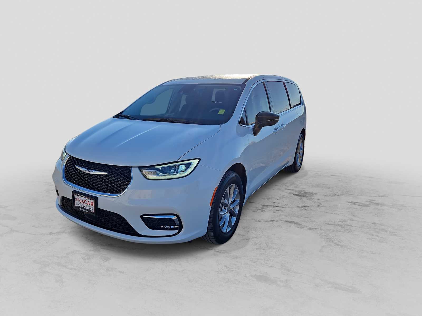 Thumbnail: 2024 Chrysler Pacifica - 4