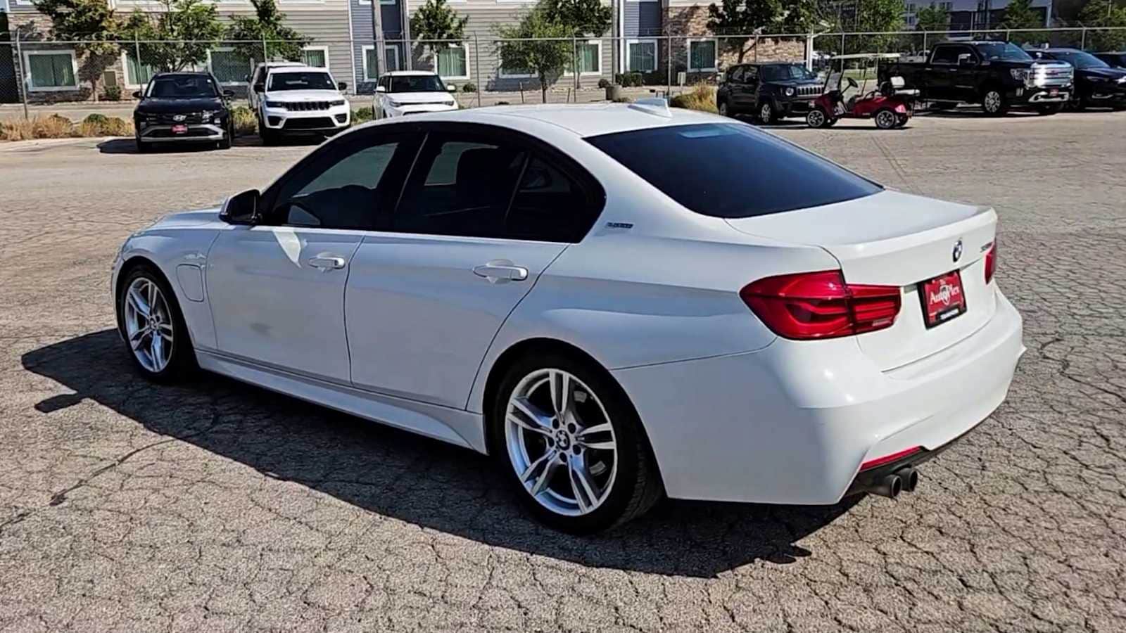 Thumbnail: 2018 BMW 3 Series - 6