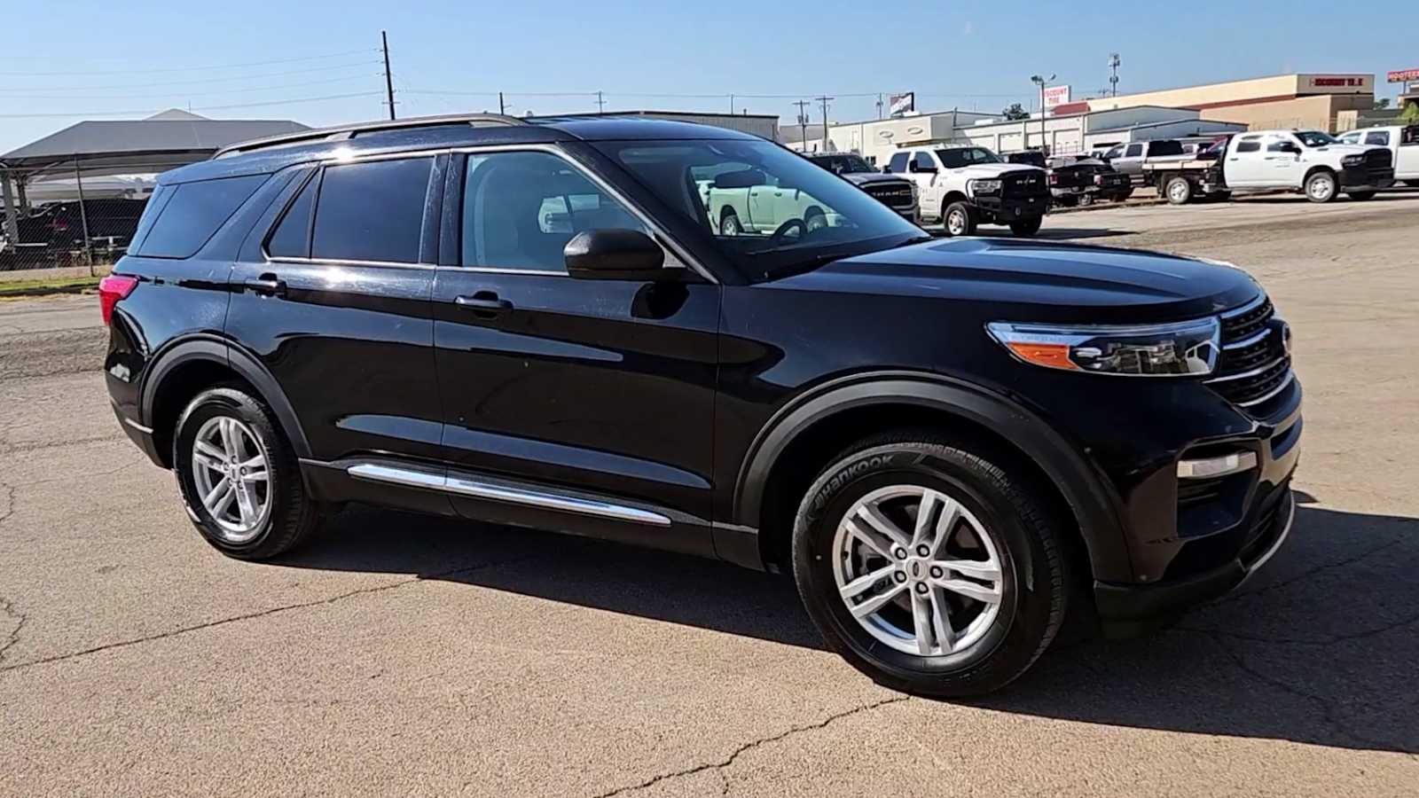 Thumbnail: 2023 Ford Explorer - 9