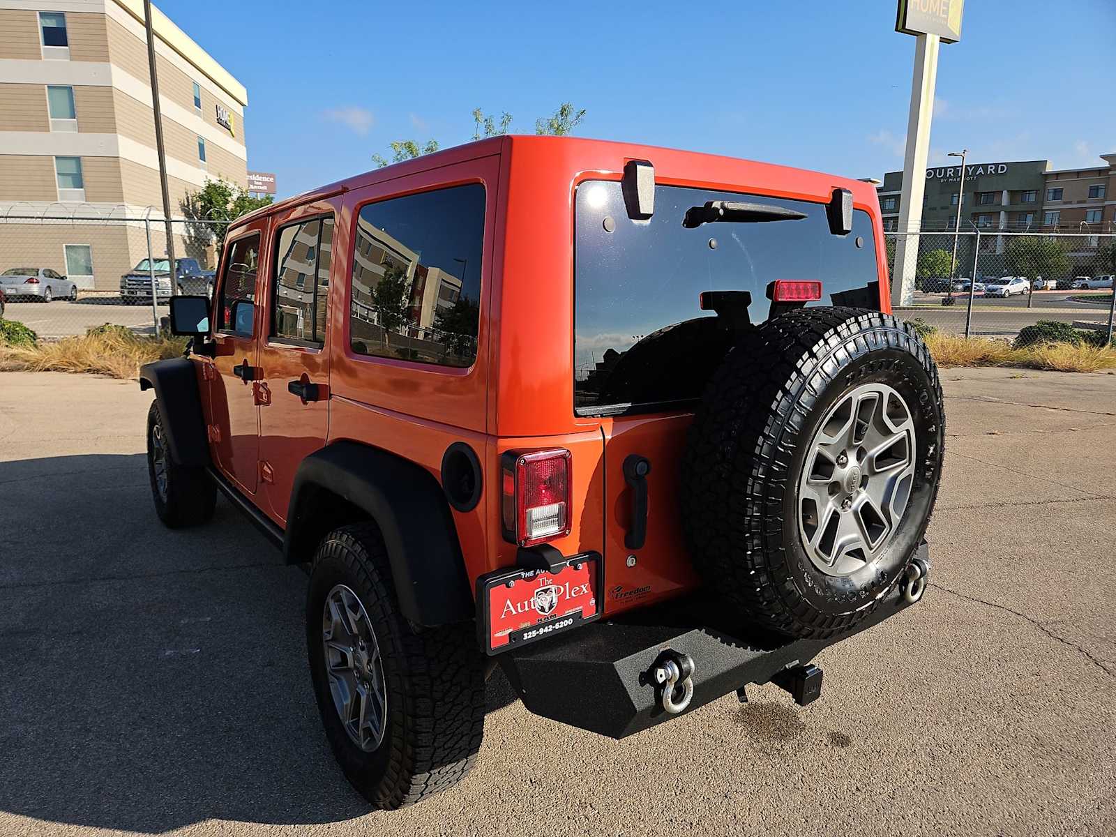 Thumbnail: 2015 Jeep Wrangler - 12