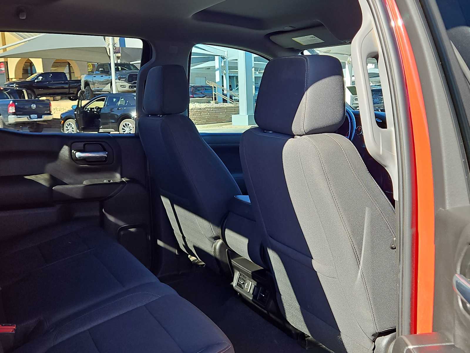 Thumbnail: 2021 Chevrolet Silverado 1500 - 16