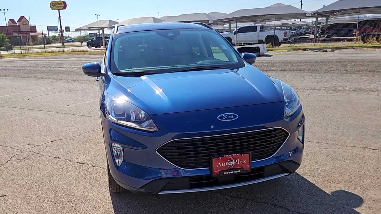 Thumbnail: 2022 Ford Escape - 2