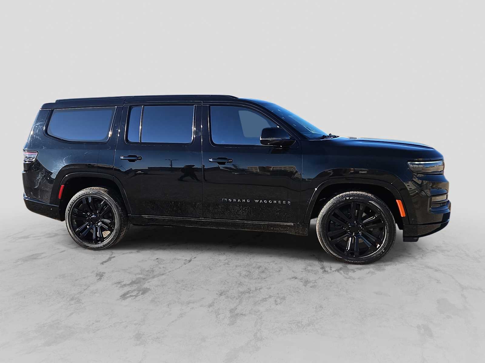 Thumbnail: 2022 Jeep Grand Wagoneer - 9