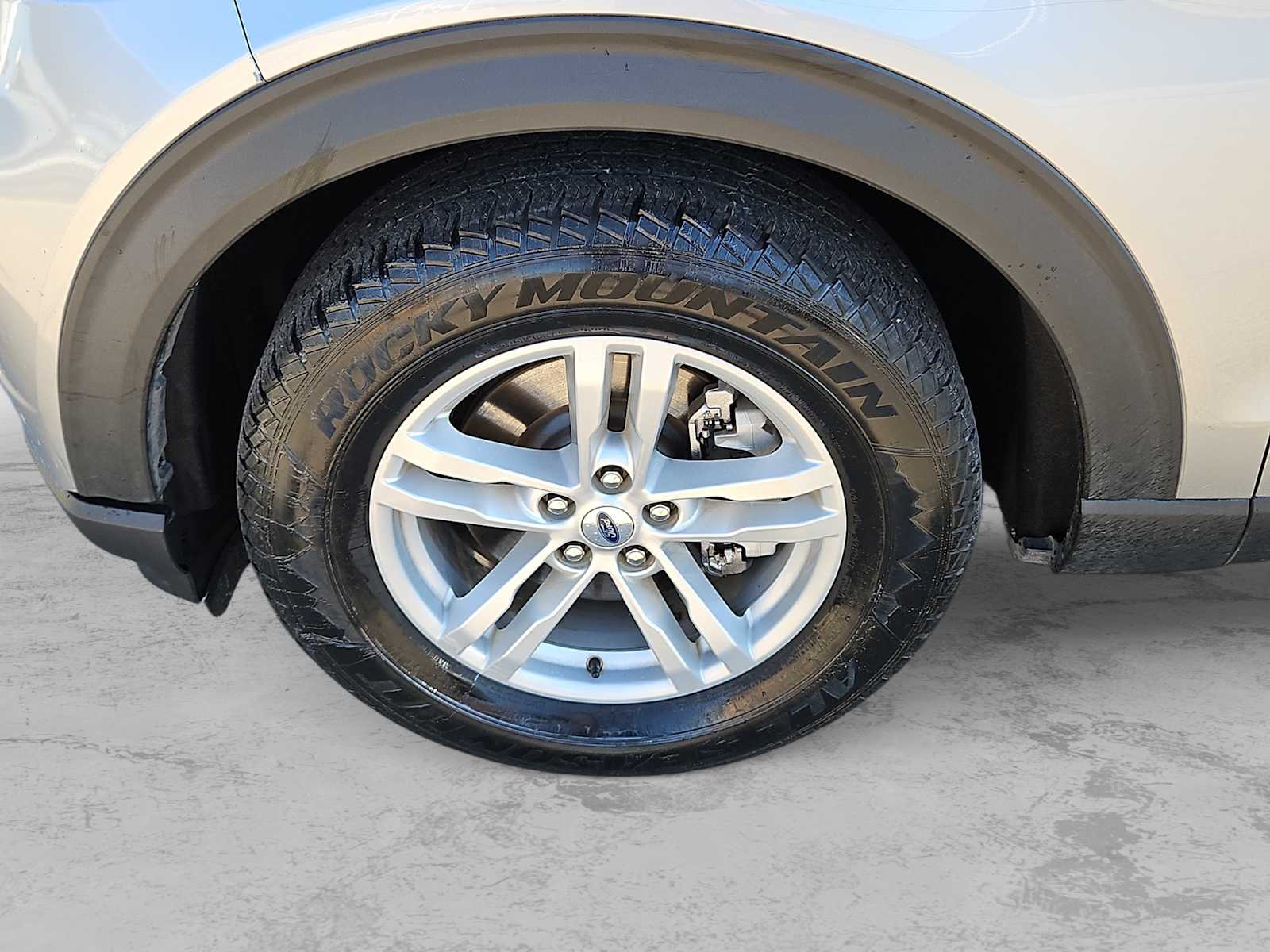 Thumbnail: 2022 Ford Explorer - 12