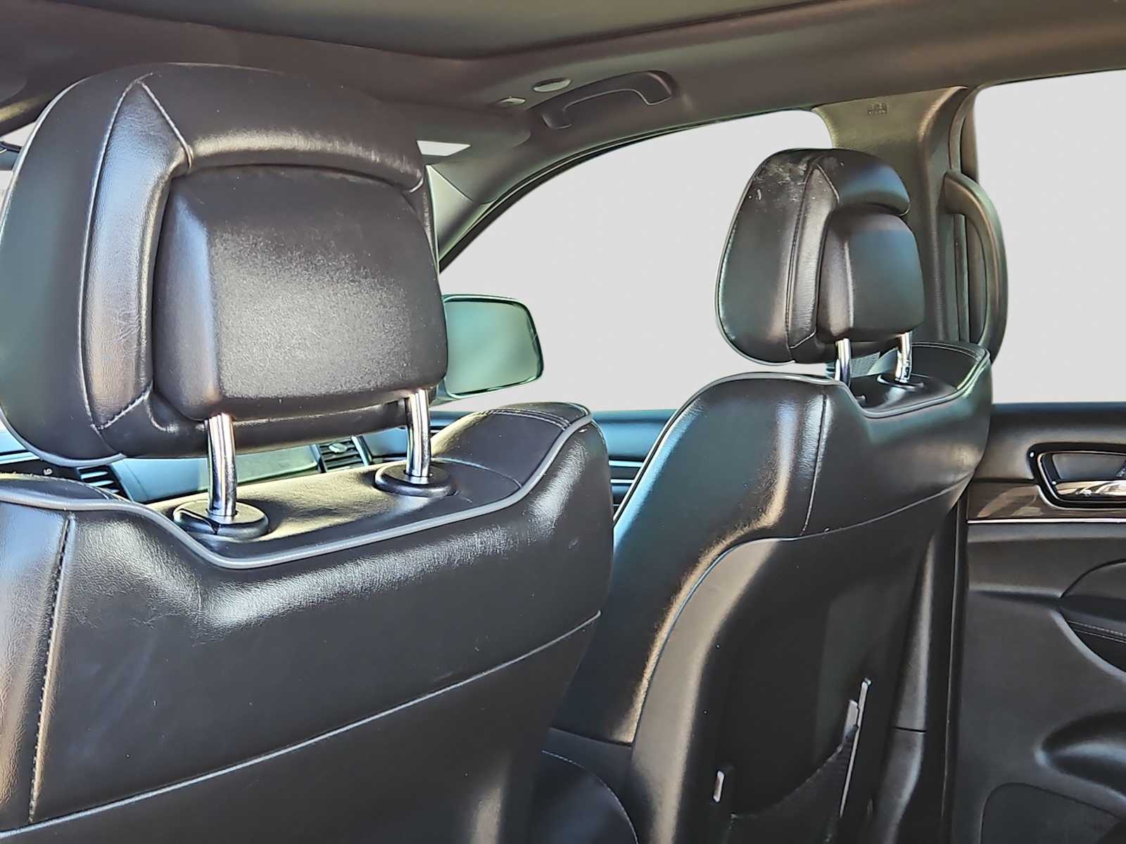 Thumbnail: 2019 Jeep Grand Cherokee - 16