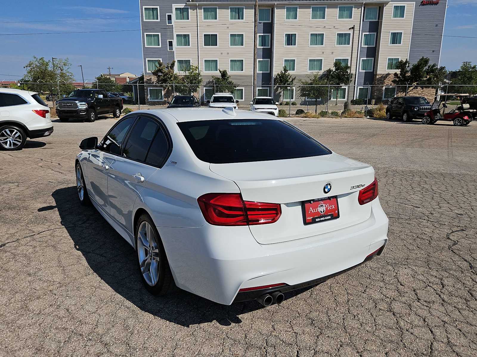 Thumbnail: 2018 BMW 3 Series - 12