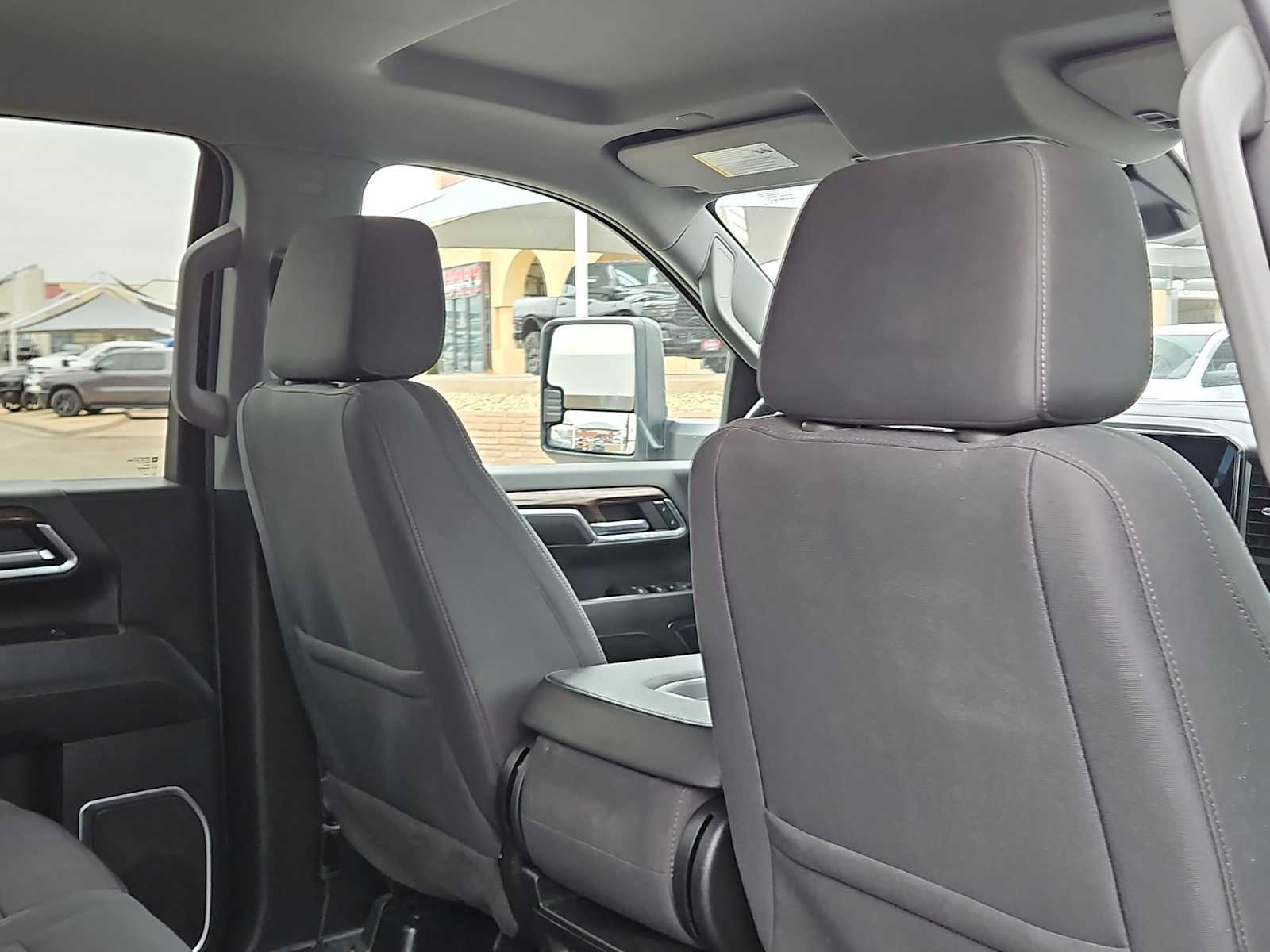 Thumbnail: 2024 Chevrolet Silverado 2500 - 16