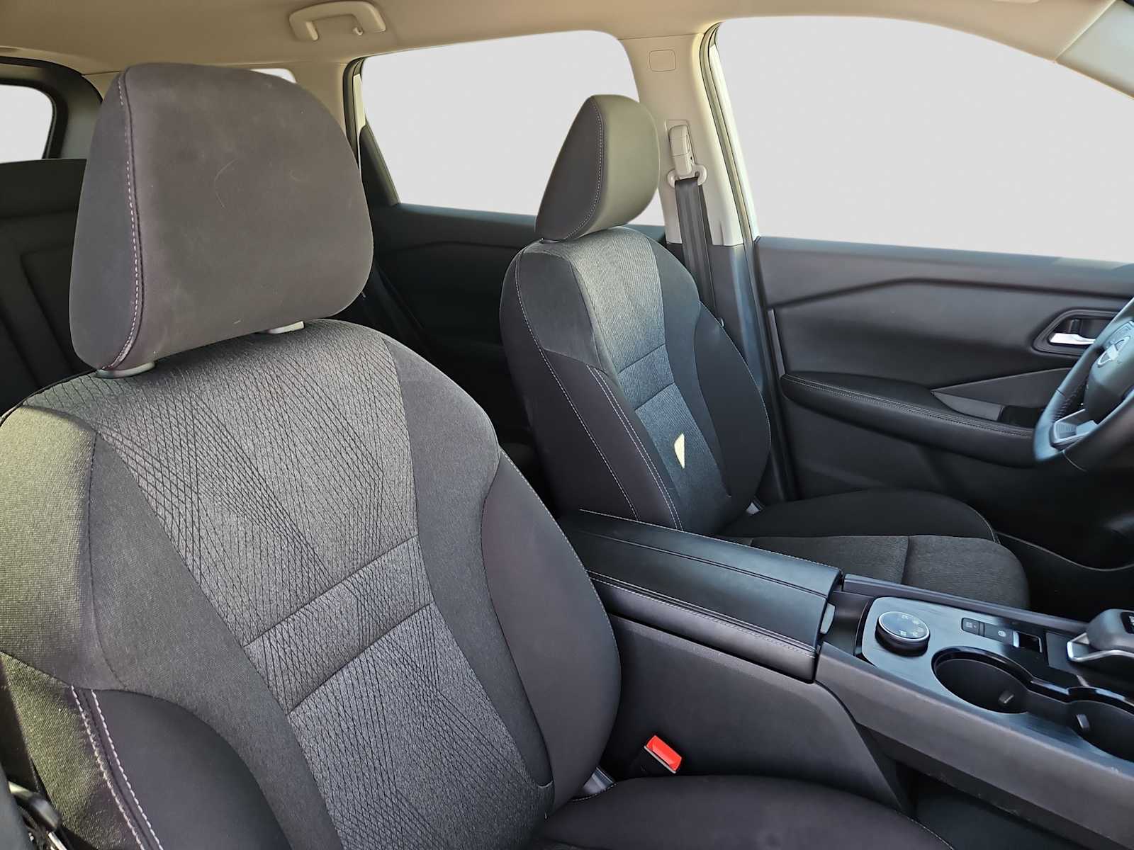 Thumbnail: 2025 Nissan Rogue - 18