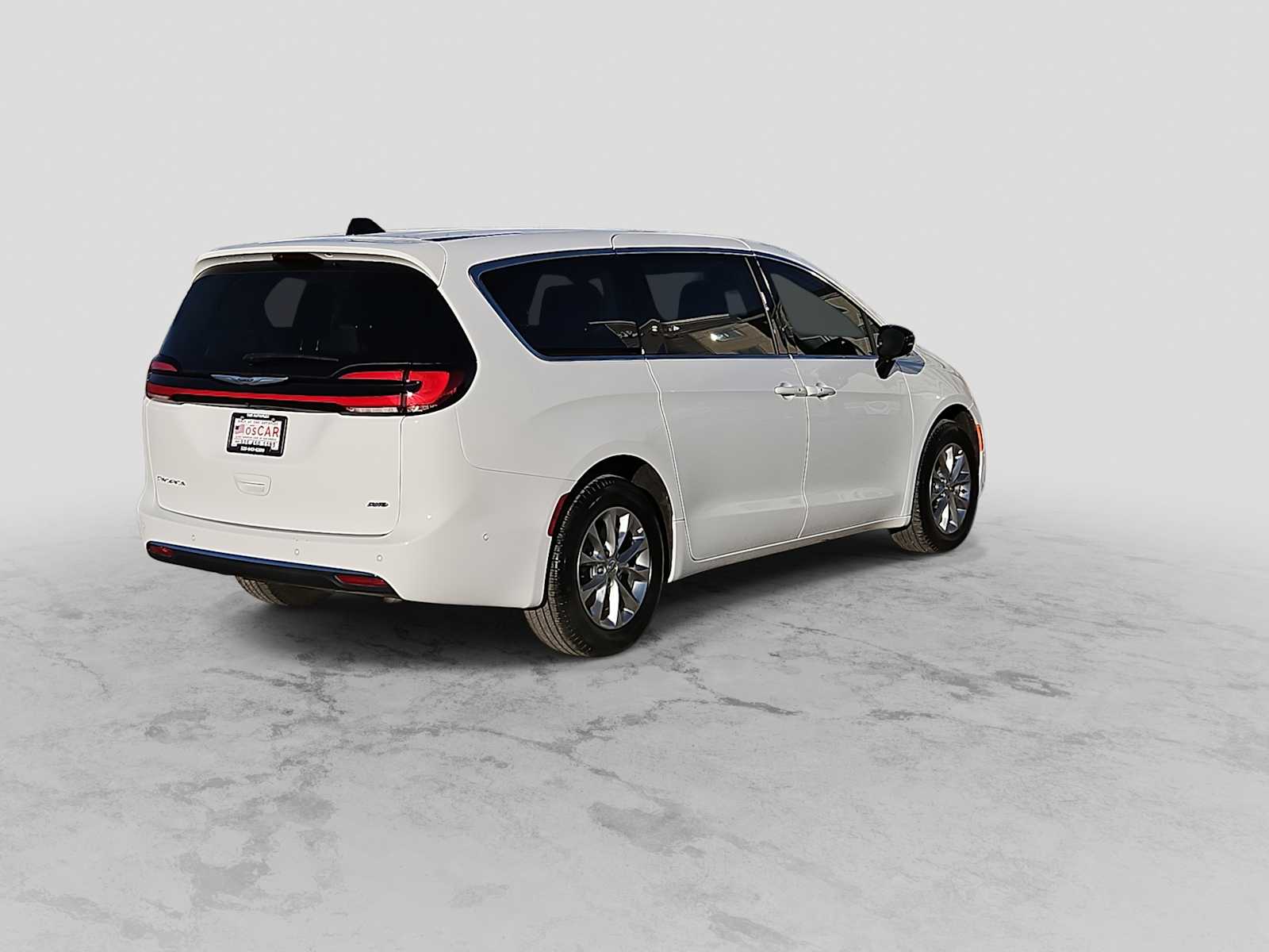 Thumbnail: 2024 Chrysler Pacifica - 8