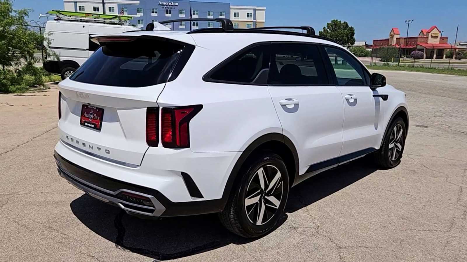 2022 Kia Sorento EX 8