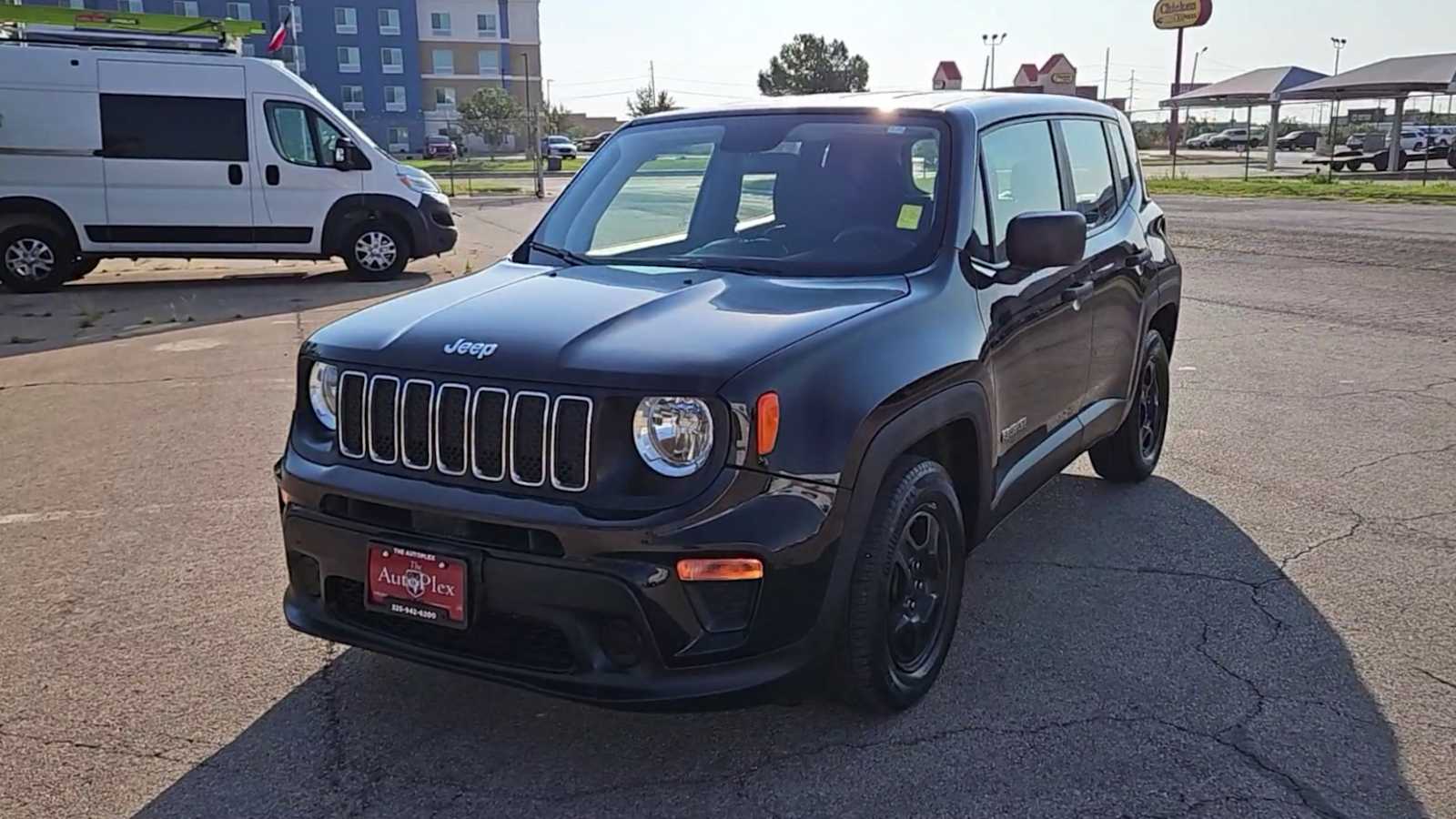 Thumbnail: 2020 Jeep Renegade - 3