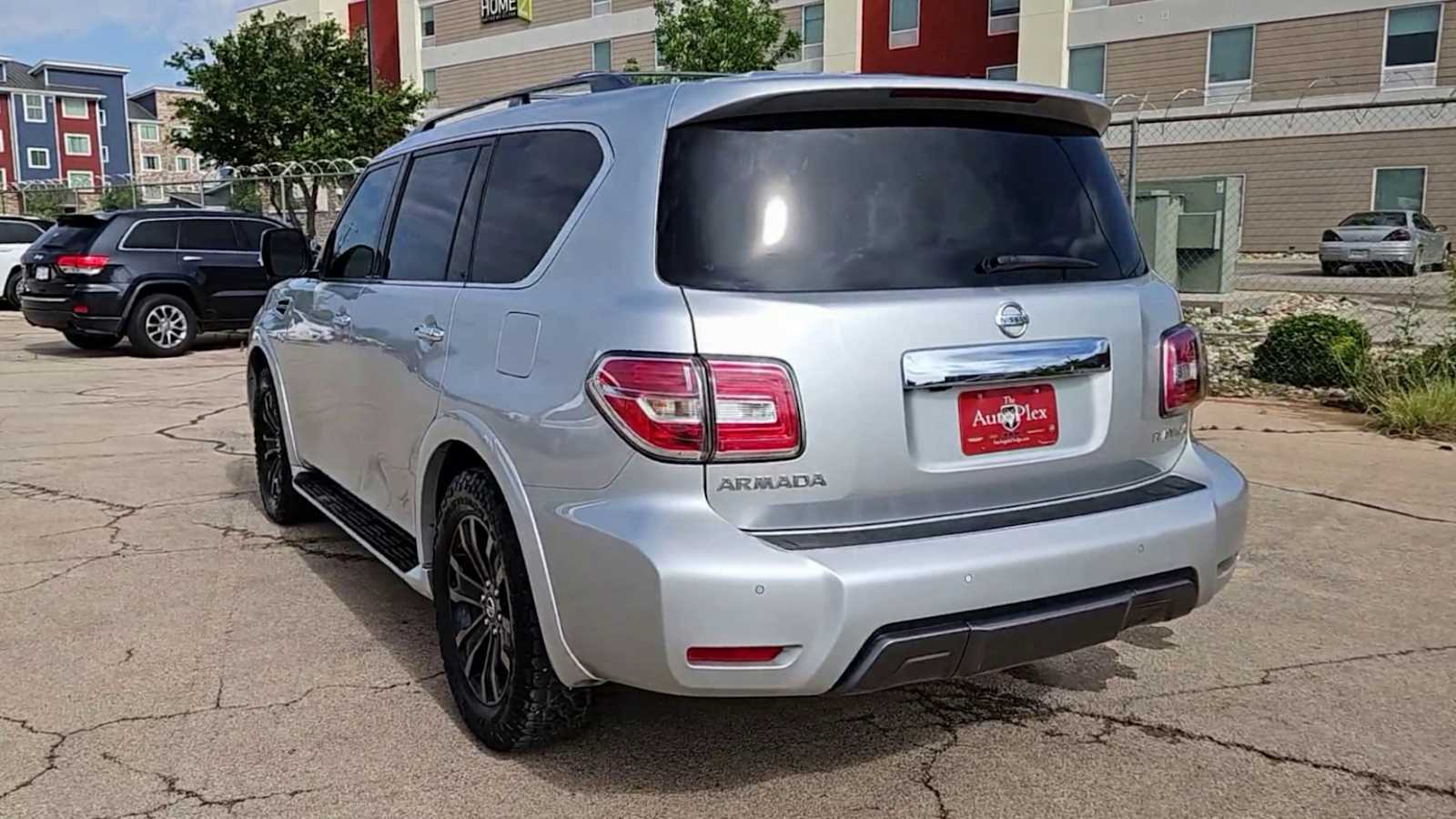 Thumbnail: 2019 Nissan Armada - 6