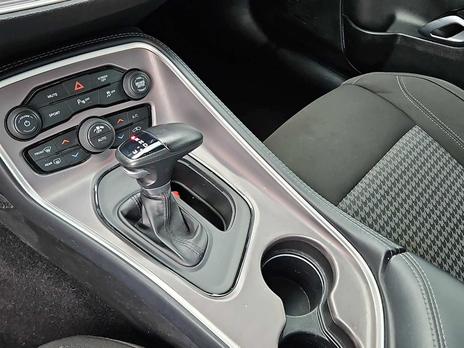 Thumbnail: 2022 Dodge Challenger - 20