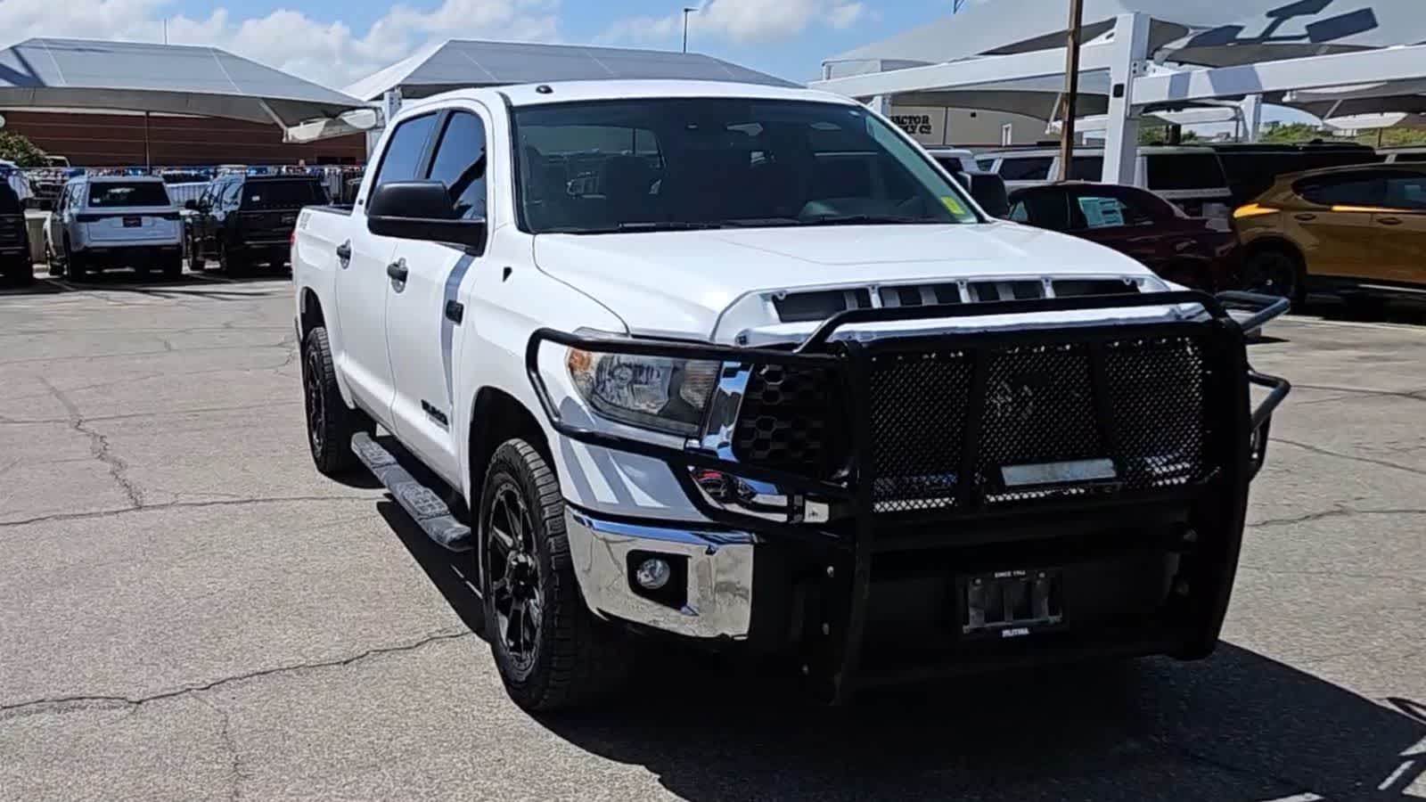 Used 2019 Toyota Tundra SR5 with VIN 5TFDW5F15KX836104 for sale in San Angelo, TX