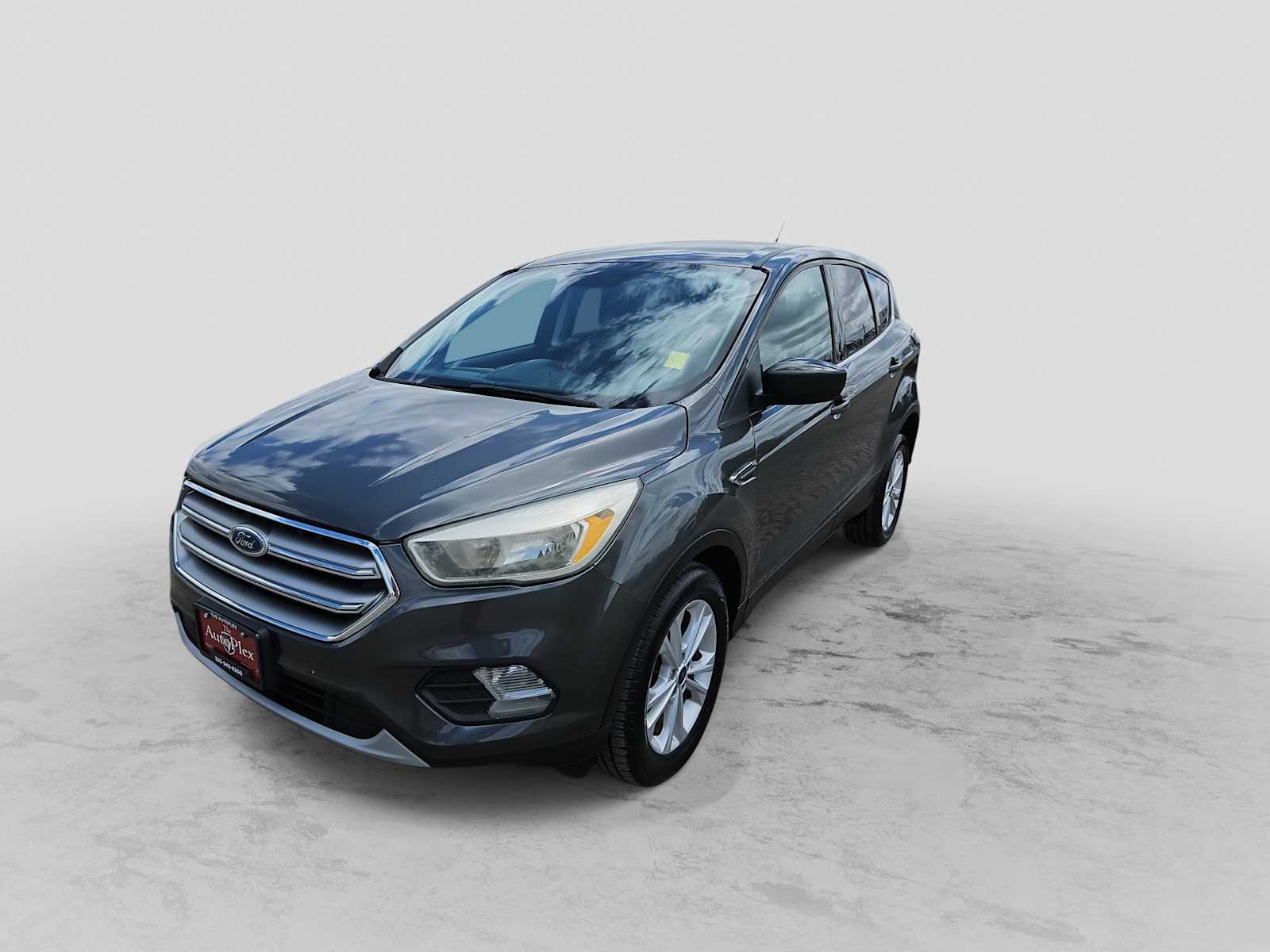 Thumbnail: 2017 Ford Escape - 4