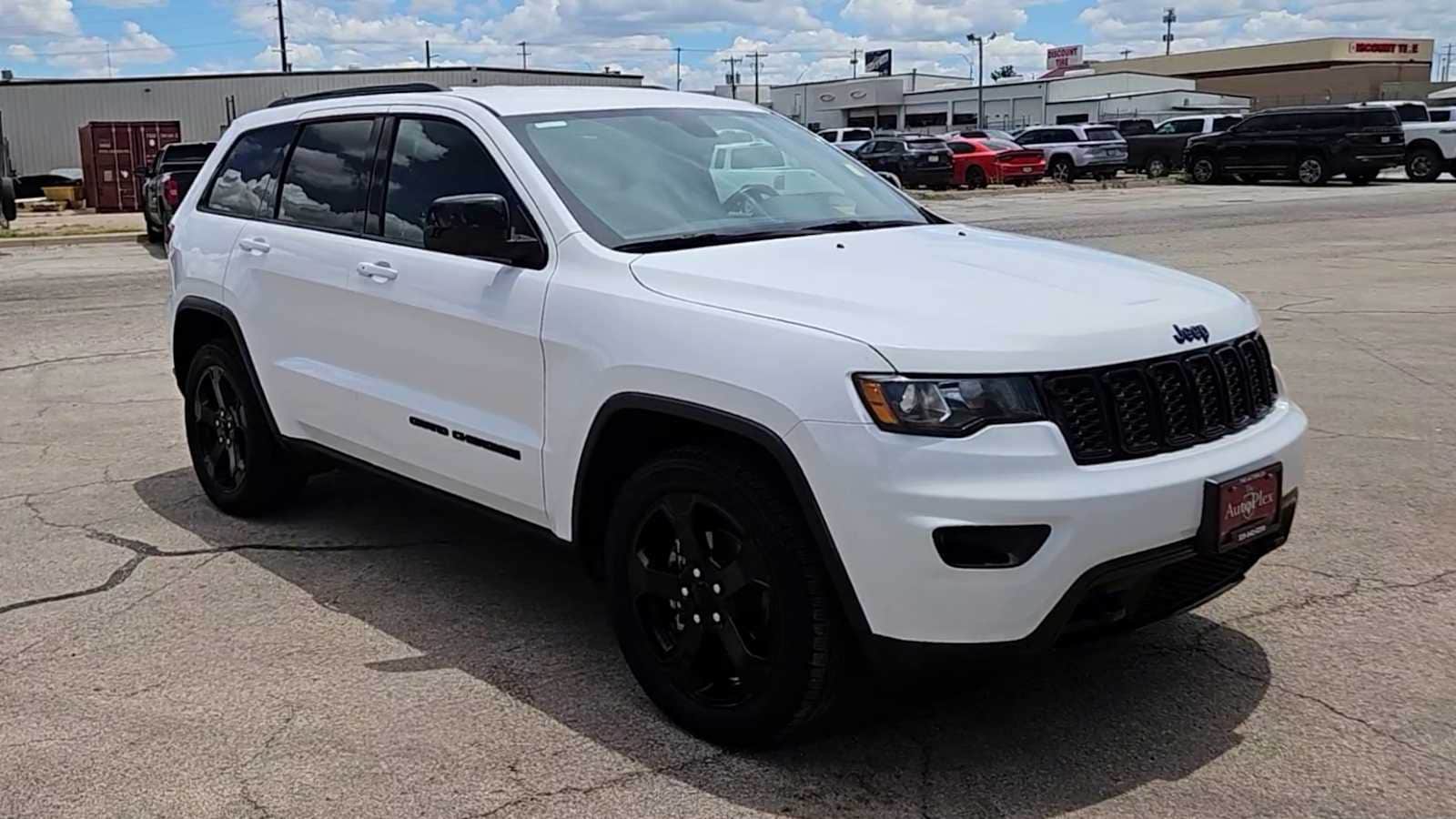 Thumbnail: 2020 Jeep Grand Cherokee - 2