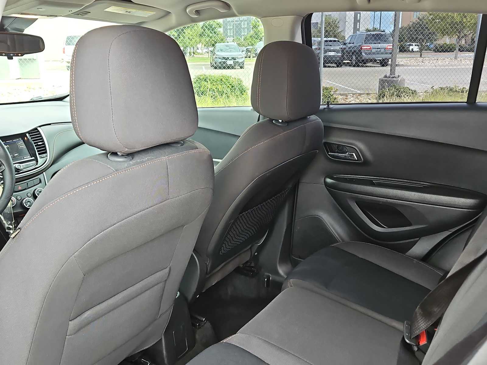 Thumbnail: 2021 Chevrolet Trax - 15