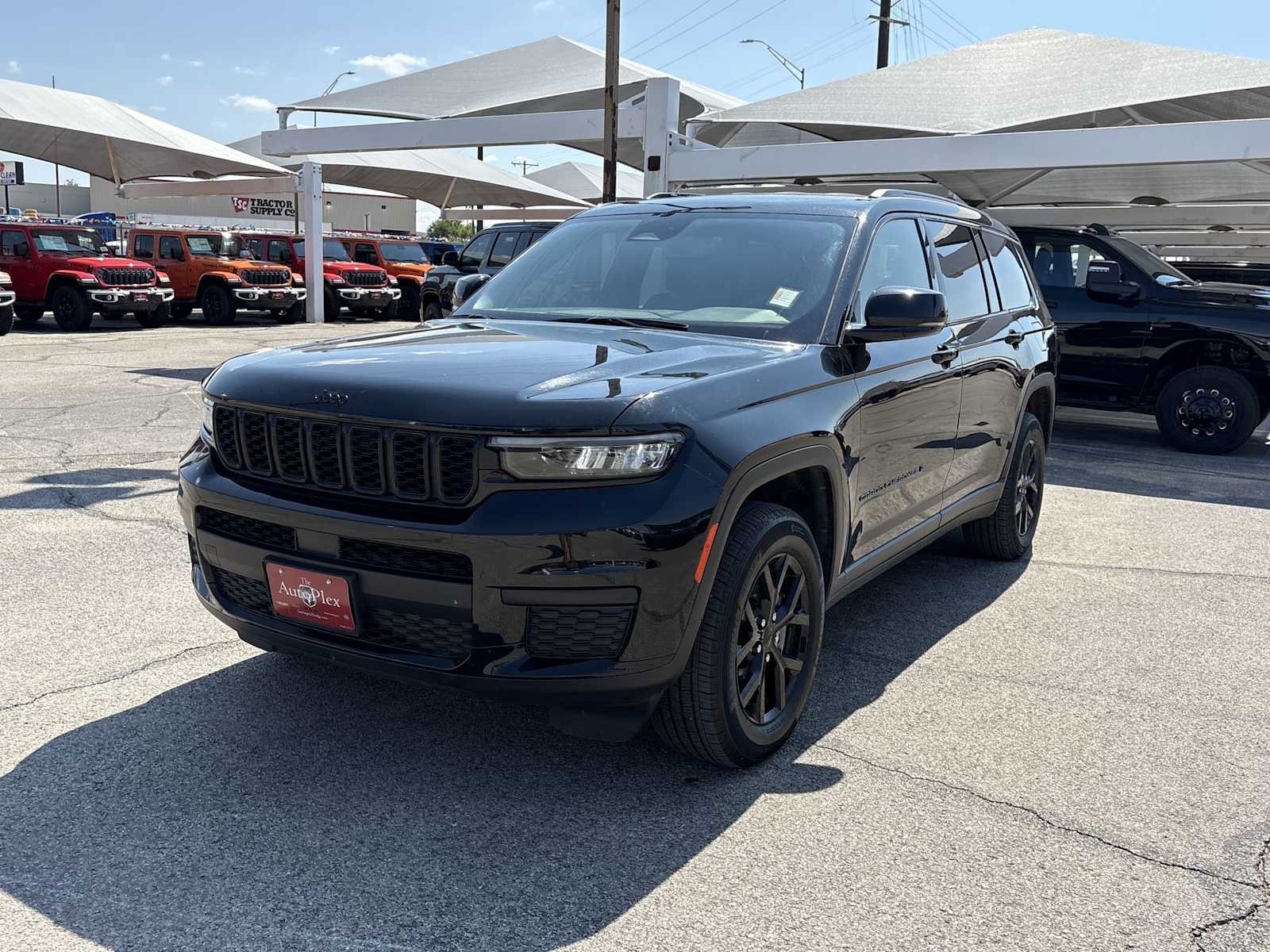 Thumbnail: 2024 Jeep Grand Cherokee L - 4