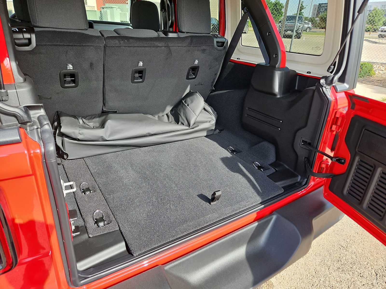 Thumbnail: 2025 Jeep Wrangler - 27