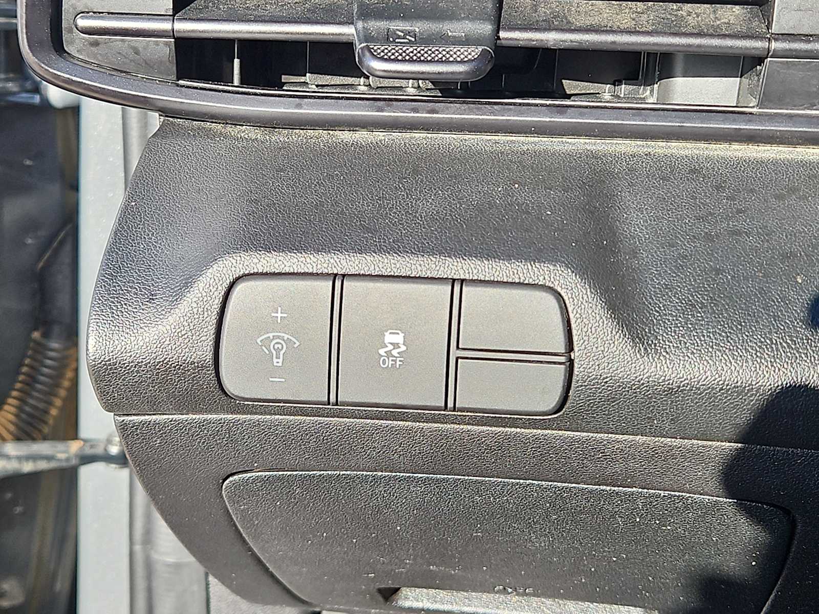 Thumbnail: 2025 Hyundai Elantra - 24